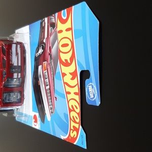 Hot Wheels 2023 #46 HW J-Imports Nissan Z 400Z Rossa Scala 1:64